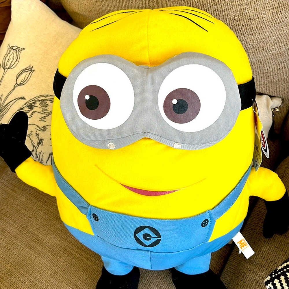 Despicable Me Minion Stuffie Stuffed Minion with tags